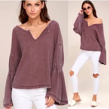 Free People We The Free Mauve Dahlia Waffle Knit Bell Sleeve Henley Top Medium