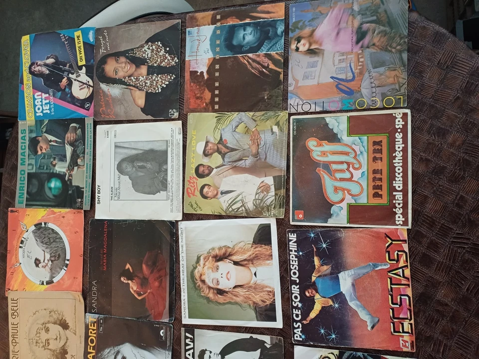 lot 3- 120 vinyles disques 45 tours années 70-80-90 vintage varietes disco pop r - Photo 2/4