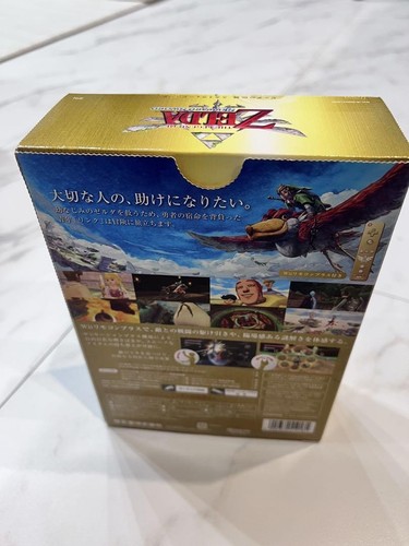 The Legend of Zelda Skyward Sword 25th Anniversary Pack Wii CD Japan Import - Picture 2 of 10