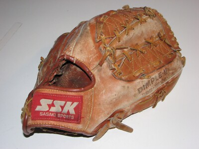 Vintage SSK Dimple-ll SBG-72/74 Leather Baseball Glove 12