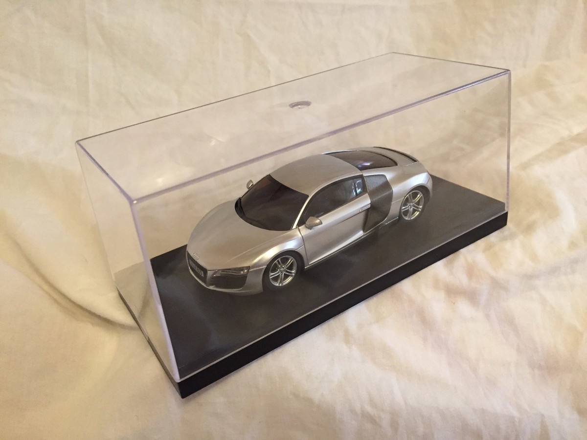 KYOSHO Dnano ASC MM, SILVER AUDI R8 2006, 1:43 DISPLAY MODEL