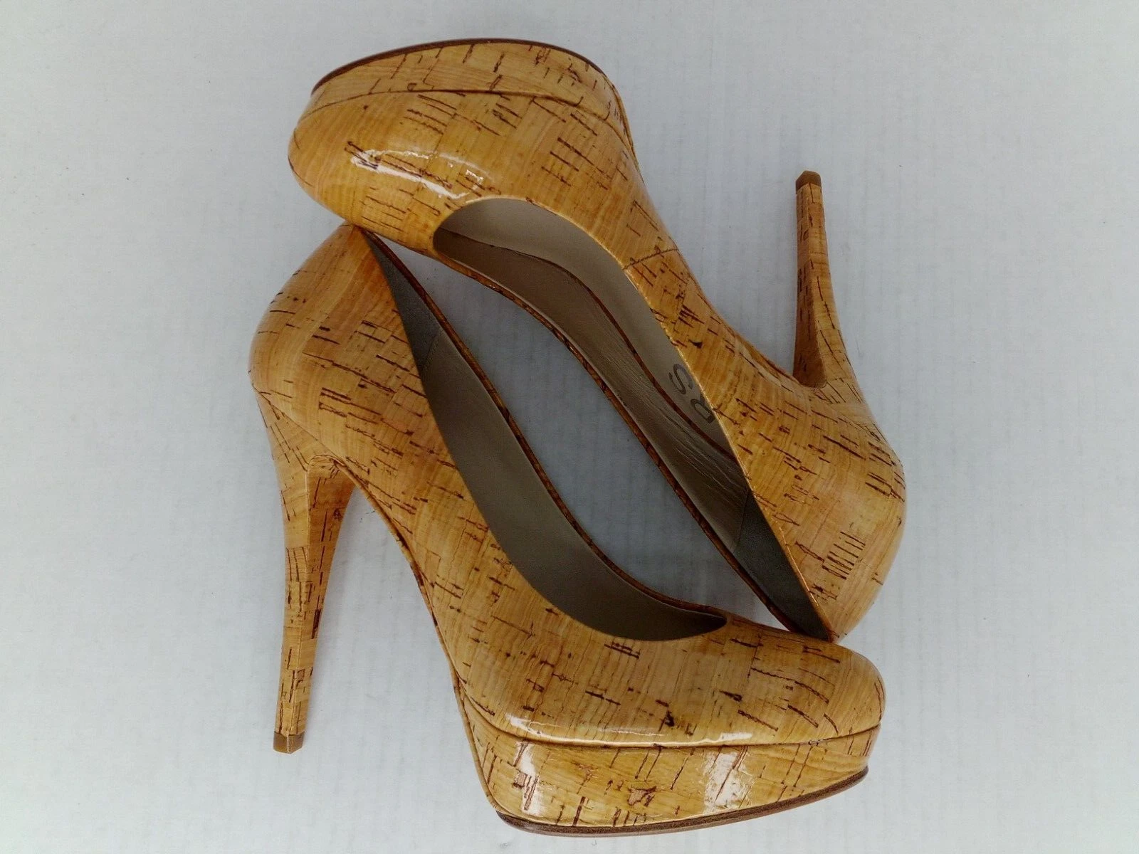 Michael Kors Pompa Donna Cyprien in Sughero Lucido Beige 41R3CPHP1D 8M US