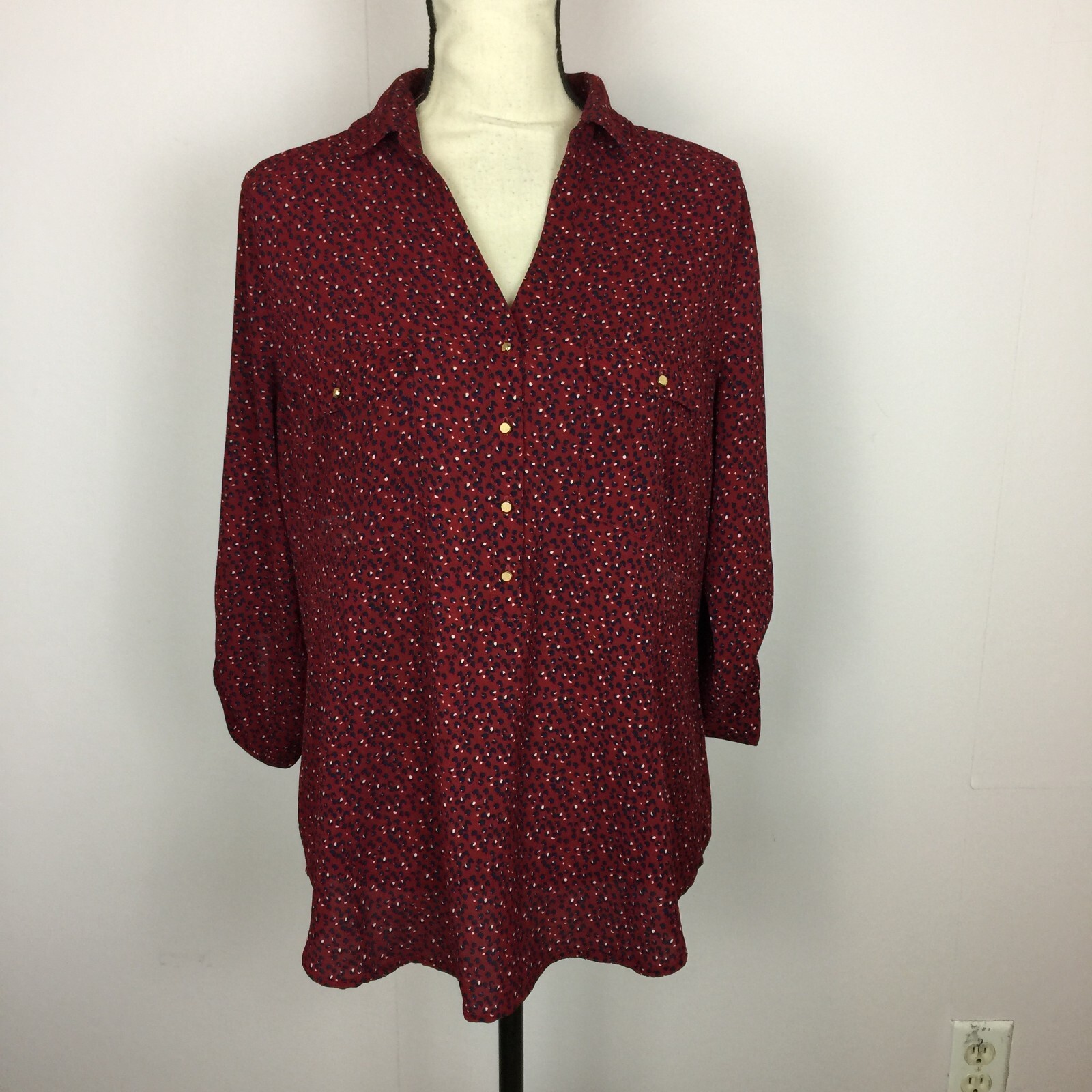 Skies Are Blue Blouse Shirt Top Size L Womans Red Print Roll Tab Sleeve Stretch