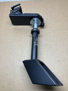 Ledco/Havis 10" Tube Mount & Offset Plate (Vehicle Mounting Systems)