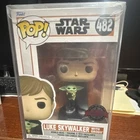 Funko Pop! Vinyl: Star Wars - Luke Skywalker with Grogu #482 Special Edition