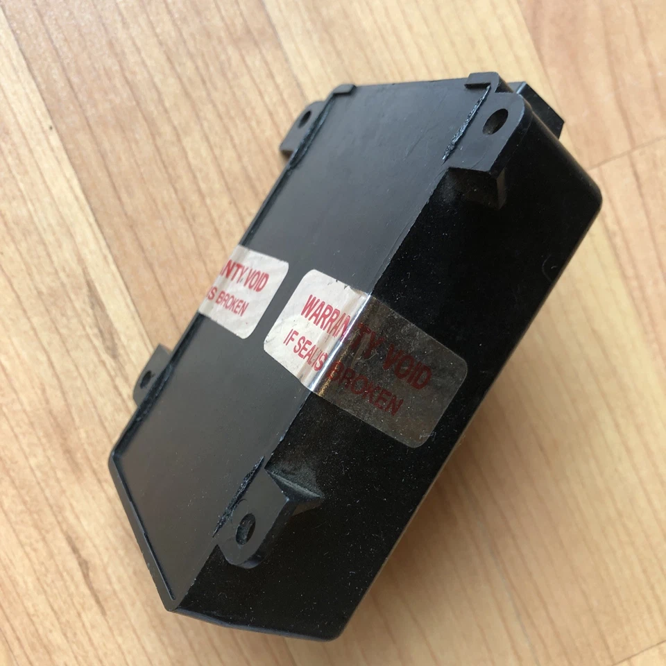 Módulo ECU relé de control de crucero Volvo 240 244 245 1986-1987 3517400 nuevo de lote original Foto 2 de 4