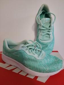 deportivas nike tanjun