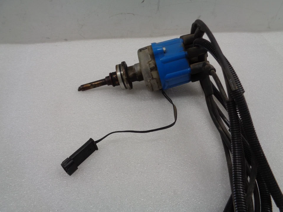 1998-2003 Dodge Ram 1500 Van 5.2L Distributor OEM AK2411312 - Image 2 of 4