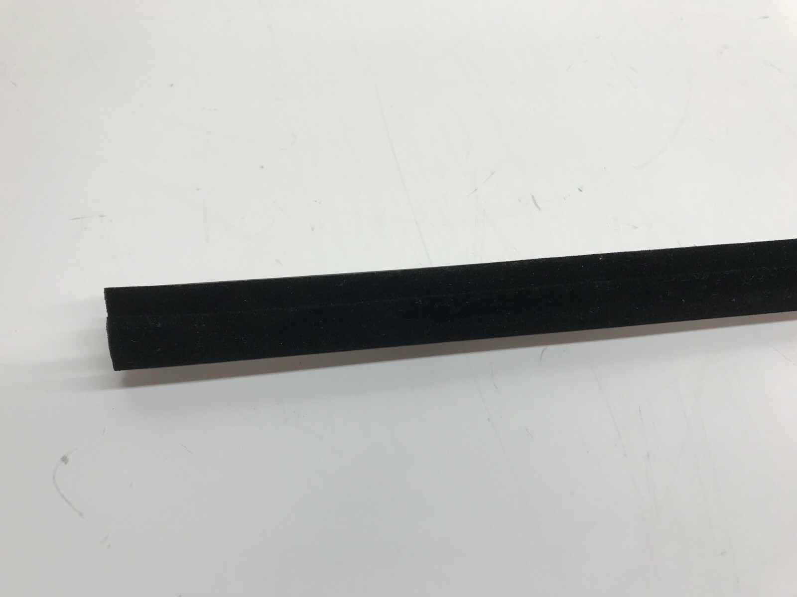 LAMBORGHINI MURCIELAGO LP640 COUPE INNER DOOR WATER SCRAPER OEM 410868383