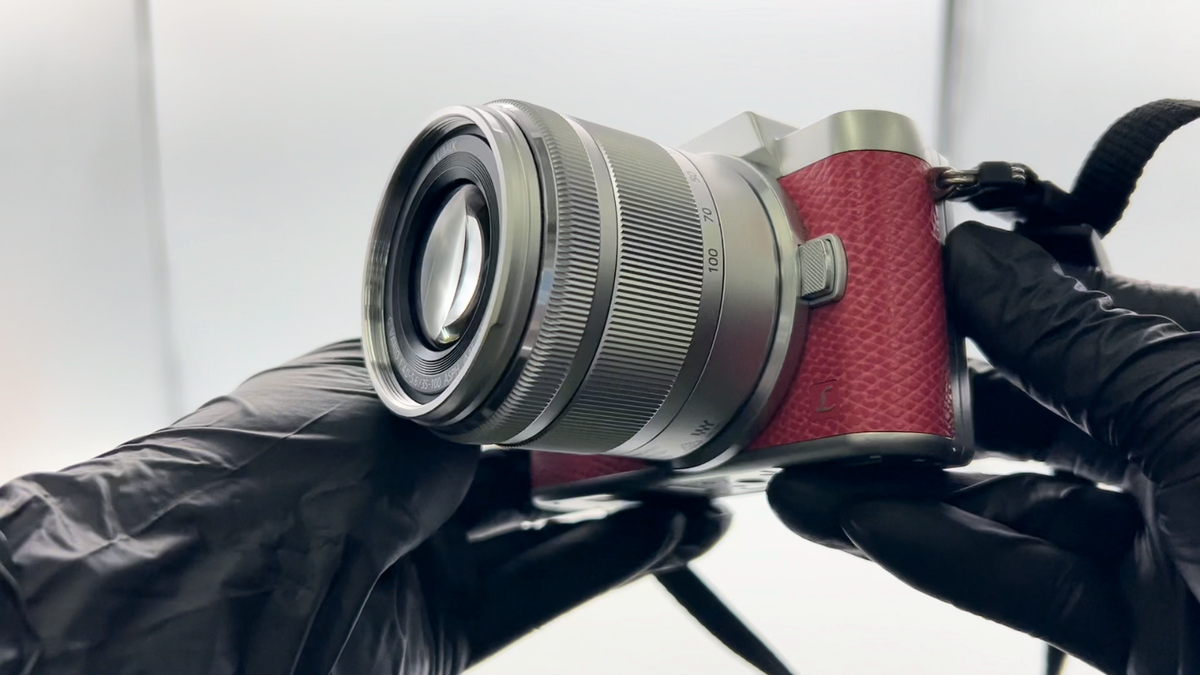 Panasonic LUMIX DMC-GF7 F3.5-5.6 12-32mm F4.0-5.6 35-100mm