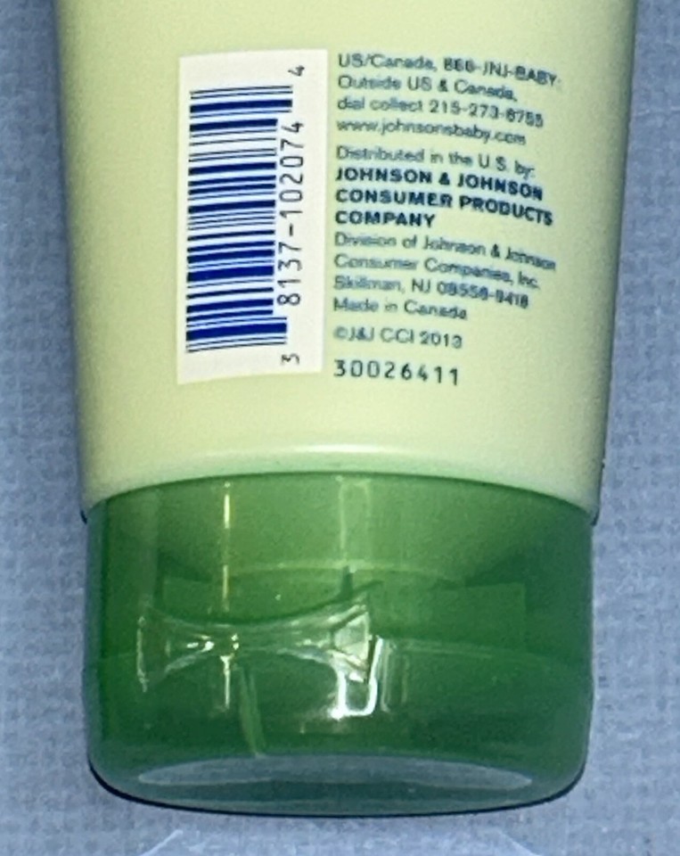 Johnson's Baby Creamy Oil Aloe Vera & Vitamin E 8 Fl.Oz Ea Green Tubes