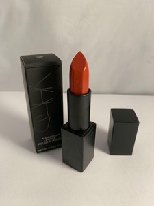 nars lipstick mona