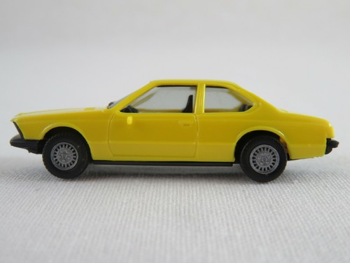 Herpa BMW 633 CSi (1976-1982) in gelb 1:87/H0 unbespielt, Sonderfarbe