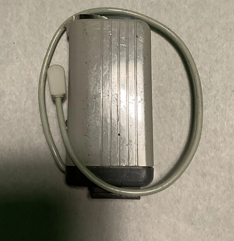 Vintage Emo Wetzlar Compact Flash Bulb Attachment Made In Germany - - Image 4 of 4