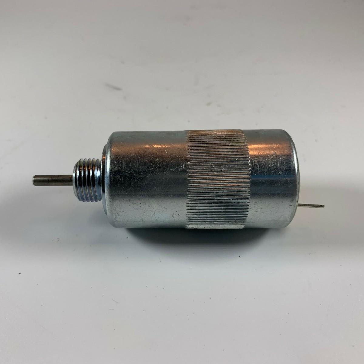 Fuel Shut-off Solenoid for CaseIH D29 DX29 D33 DX33 Compact