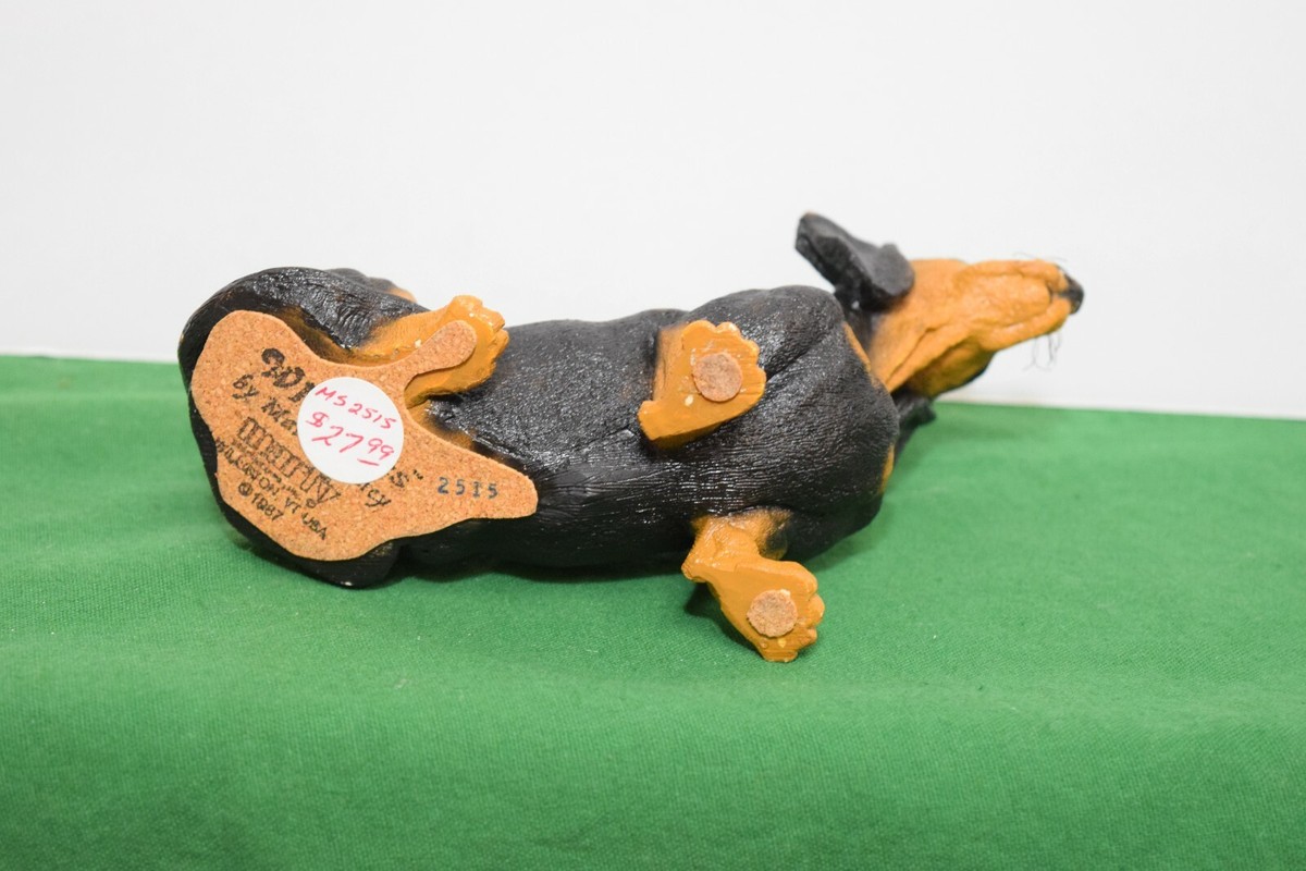 Whiskers Marty Sculptures Inc 犬の置物