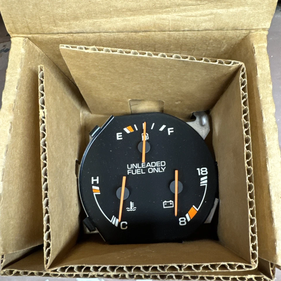 4375010 Medidor de voltaje de temperatura de combustible Dodge Aries Chrysler 600 NOS Mopar Foto 2 de 3