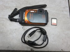 Olympus Stylus Tough TG-860 Waterproof Digital Camera Battery  32GB SD CARD