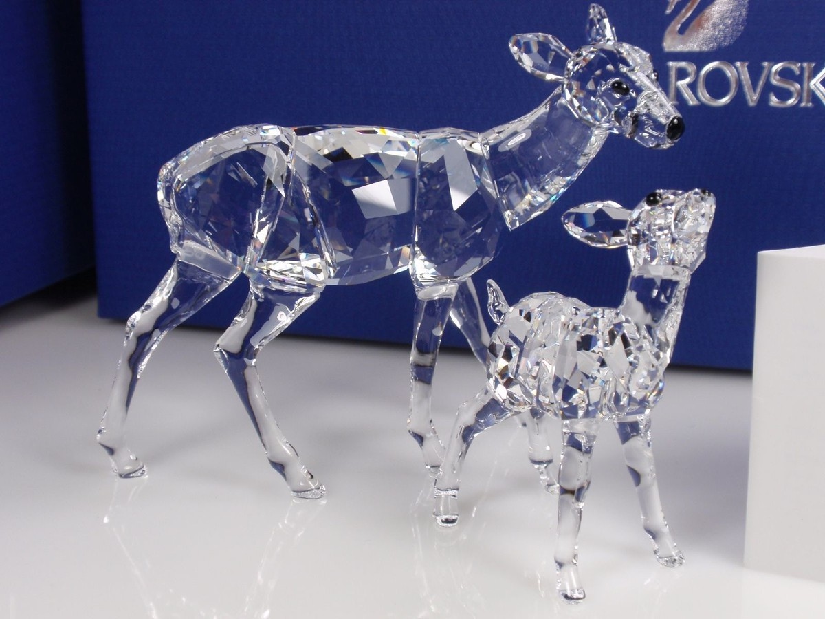 Swarovski Doe and Fawn, Clear Crystal Figurine - 5001052 - Retired