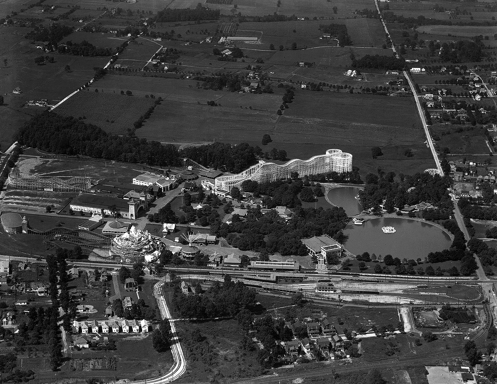 1926 Willow Grove Park, Willow Grove, PA Old Photo 8.5" x 11" Reprint