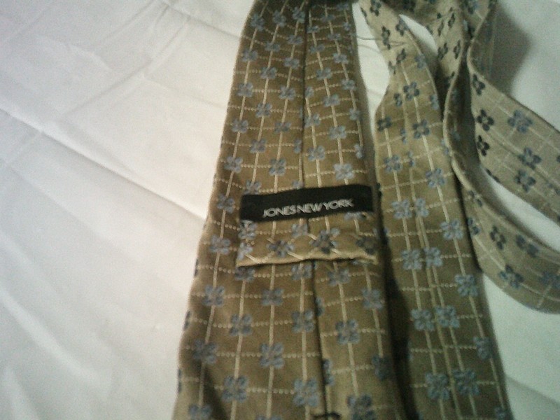 Jones New York Men's Tan With Blue Flowers Necktie
