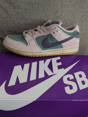 Nike SB Dunk Low Pro Brand New In The Box! 7.5 Men Or Women's 10