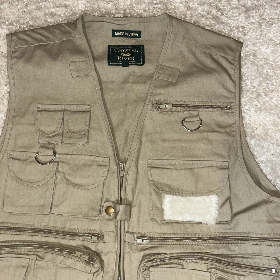 CRYSTAL RIVER FISHING VEST KHAKI CANVAS Men’s Size Medium GUC-c - Image 2 of 4