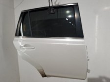 Porte arrière et accessoires Subaru OUTBACK