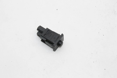 LEXUS IS III E3 Schalter 15A257 2.50 Petrol / electricity 133kw 2015 25814949