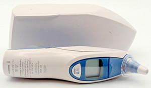 Braun ThermoScan IRT 4520 Modern Ear Thermometer Professional Accuracy *Tested*