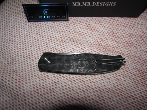 MR. MR. DESIGNS D-CIPHER KNIFE RAINDROP CF & TITANIUM SCALES 2 SETS M390 *BNIB* - Picture 4 of 18