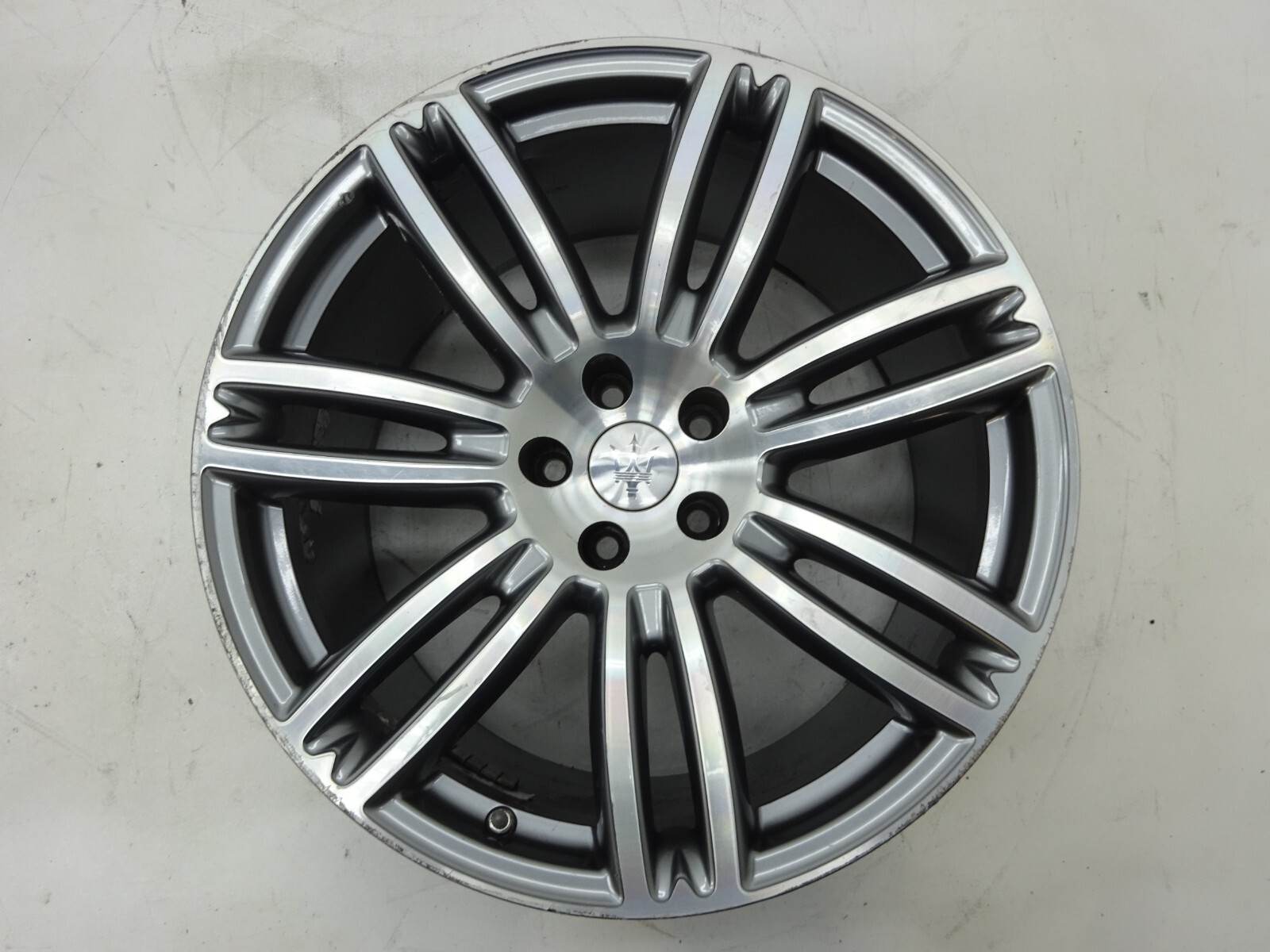 2014 Maserati Ghibli Rear Wheel Rim 10.5x20 7 Double Spoke OEM DE2308106
