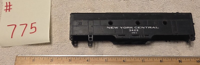 Athearn HO Engine Parts - Lot #775 – NYC F7-B Shell – Used ***READ***