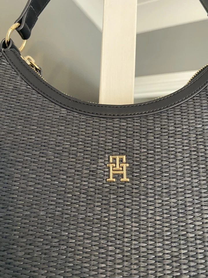 Tommy Hilfiger City Raffia Medium Shoulder Bag Navy New RRP£130 - Image 2 of 4