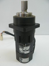 OMRON R88M-U03030HA-G33BJ AC SERVO MOTOR 30W 200V 0.42A 3000 RPM