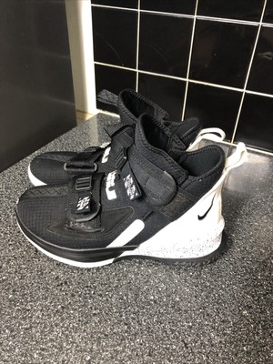 boys basketball shoes size 13