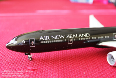 Herpa Wings Air New Zealand Boeing 777-300ER All Black Plastic