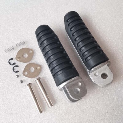 Rear Footrest Foot Pegs For Suzuki GSF400 Bandit 1991-1993 & RF900R 1994-1998 - Aluminum Replacement