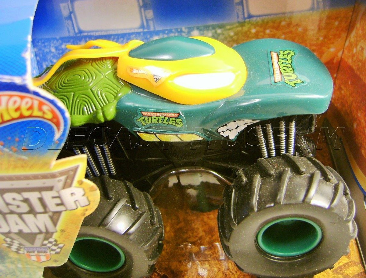 TEENAGE MUTANT NINJA TURTLES MONSTER JAM TRUCK REV TREDZ HOT
