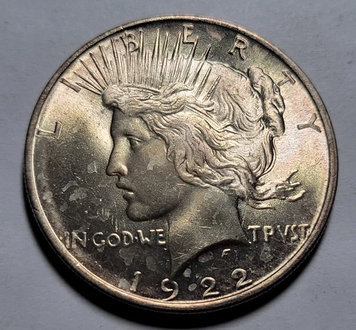 1922-P PEACE Liberty $1 Dollar Silver Coin ~ Golden Toned Brilliant Uncirculated