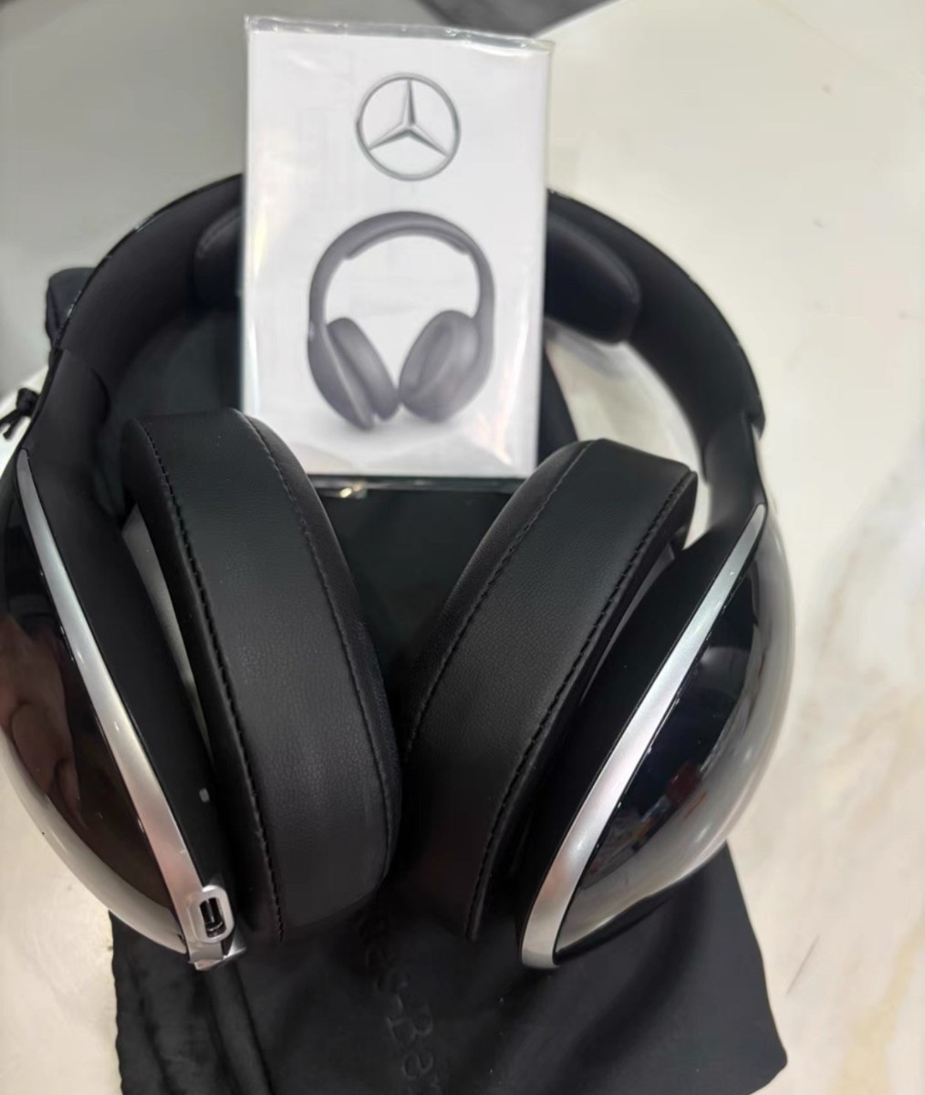 Genuine Mercedes-Benz Maybach Bluetooth 3D Headphones Berlin Sound
