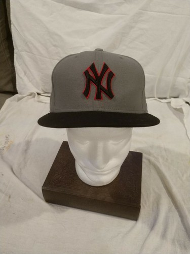 NEW YORK YANKEES FITTED 7 1/2 Flat brim 