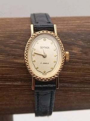 Vintage Sekonda Women's Watch 17 Jewels USSR Hand Wind UK
