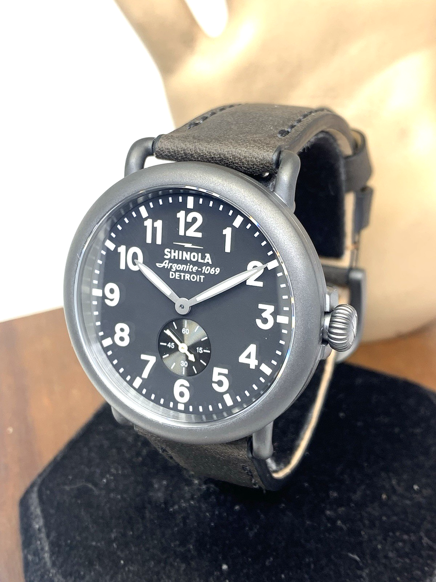 Shinola Men's Watch S0120077935 Runwell Quartz Black Dial Leather