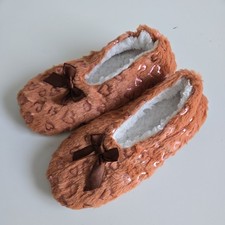 Women's Snuggly Plush Sherpa Lined Slipper Socks in Brown