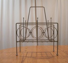 VINTAGE MCM METAL GOLD TONE MAGAZINE STAND / ALBUM RACK