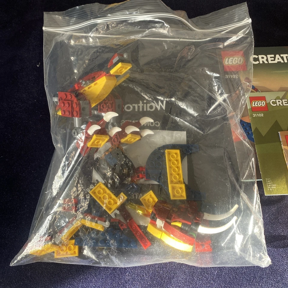 LEGO Creator 31102 Fire Dragon, photo 2 of 4