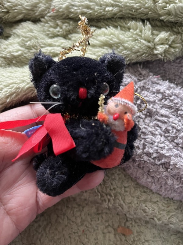 Vintage Clip On Black Cat Holding A Spun Cotton Santa Christmas Ornament 
