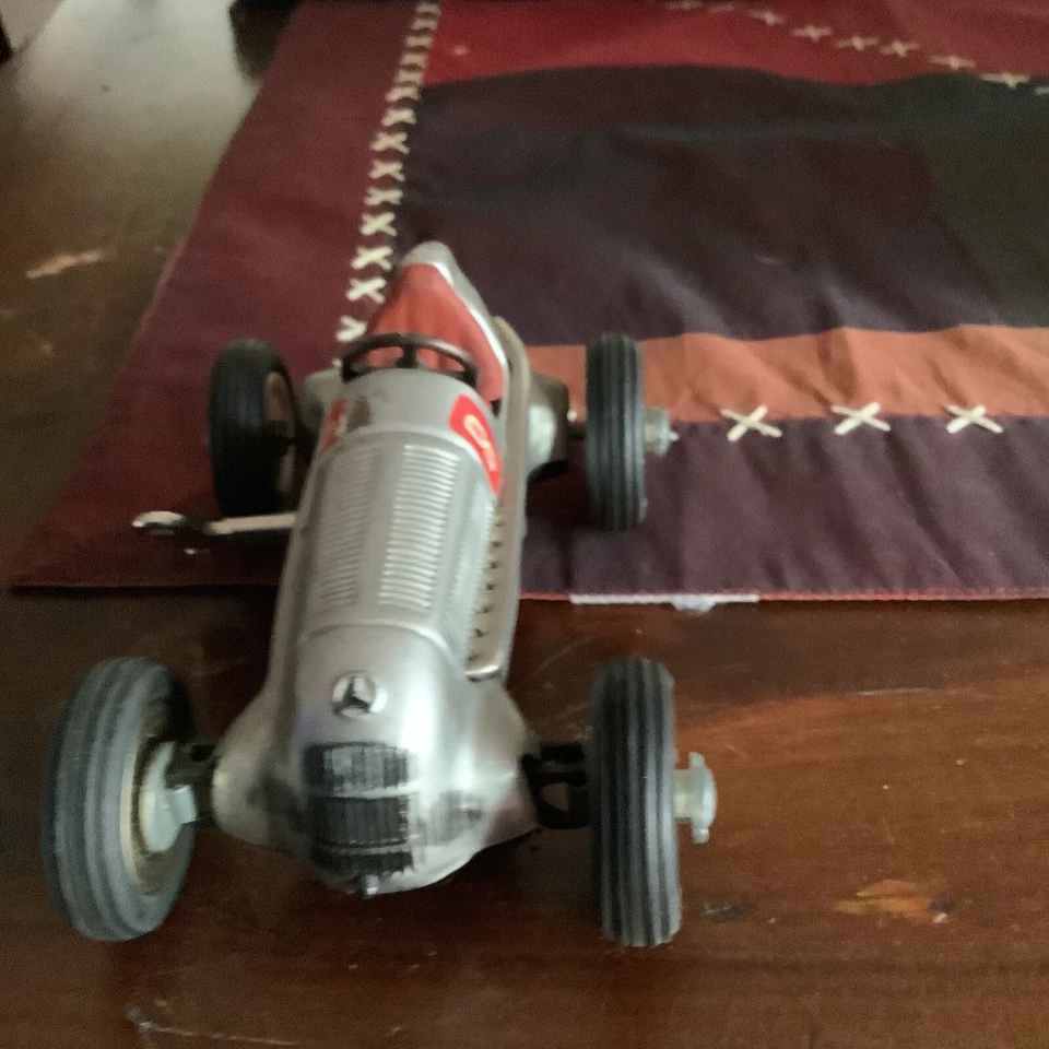 MERCEDES FORMULA 1      SCHUCO Modellino - Immagine 2 di 4