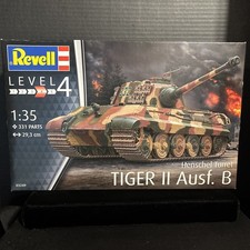 Tiger II Ausf.B (Henschel Turret) - Revell 03249 | kingshobby.com